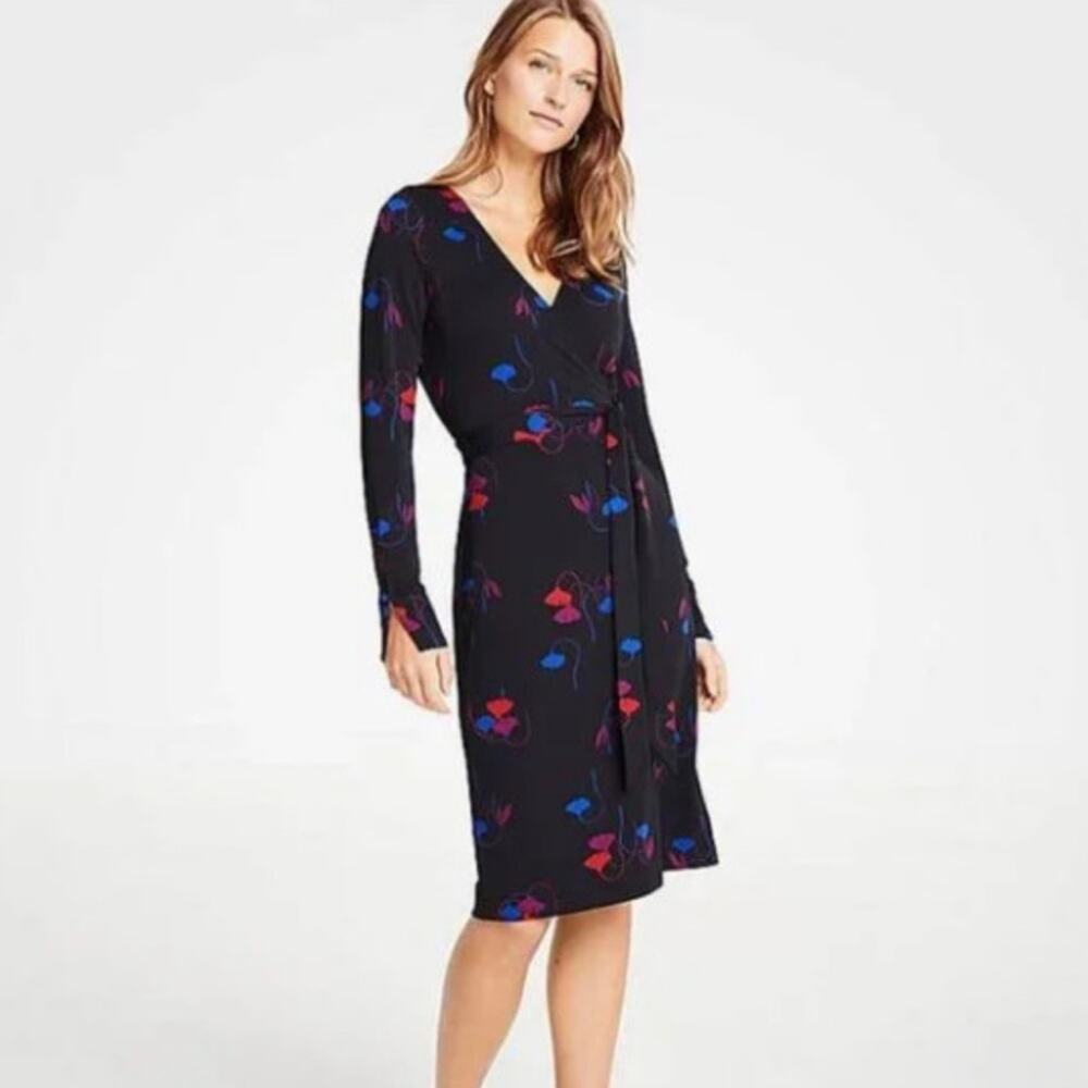 NWT Ann Taylor Women's Stretch Jersey Long Sleeve Wrap Dress Floral Sz 4